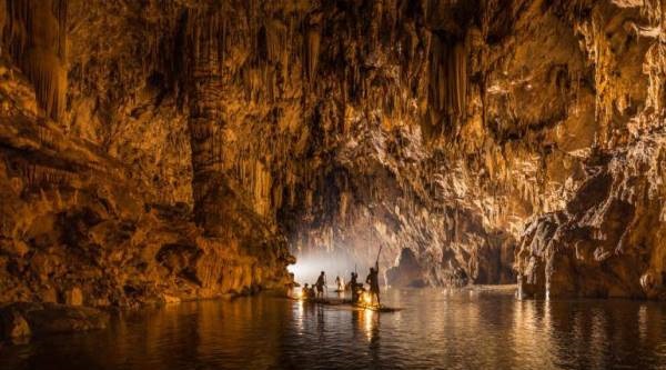 Nhà sư và truyền thuyết mối tình oan nghiệt ở Doi Nang Non, nơi đội bóng nhí mắc kẹt